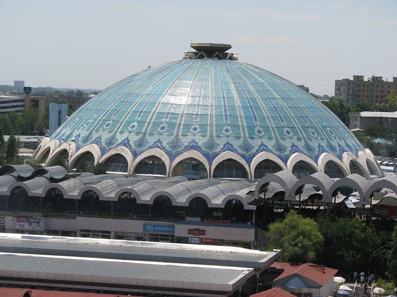 Souvenirs gastronómicos en Uzbekistán: comprar especias, frutos secos y té en mercados