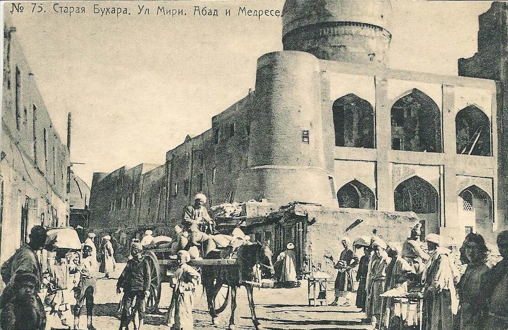 Historia del Complejo Poi Kalon de Bujará: línea del tiempo del minarete, la mezquita y la madraza